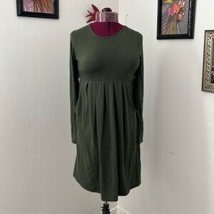 Zenana premium long sleeve nwt green dress pockets